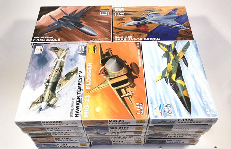 Model Kit Entry Grade - 25PCS 1/144 Plastic Assemble Fighter Military