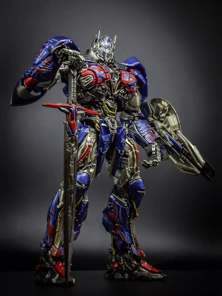 YOLOPARK Knight Optimus Prime  - Model Kit Yolopark recension och pris