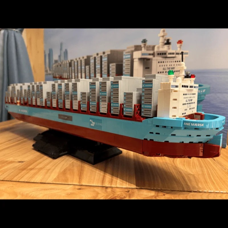 New 2026 Dual-Fuel Container V - Model Kit Instructions recension och pris